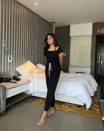 Call Girls Saket Cash On Delivery
